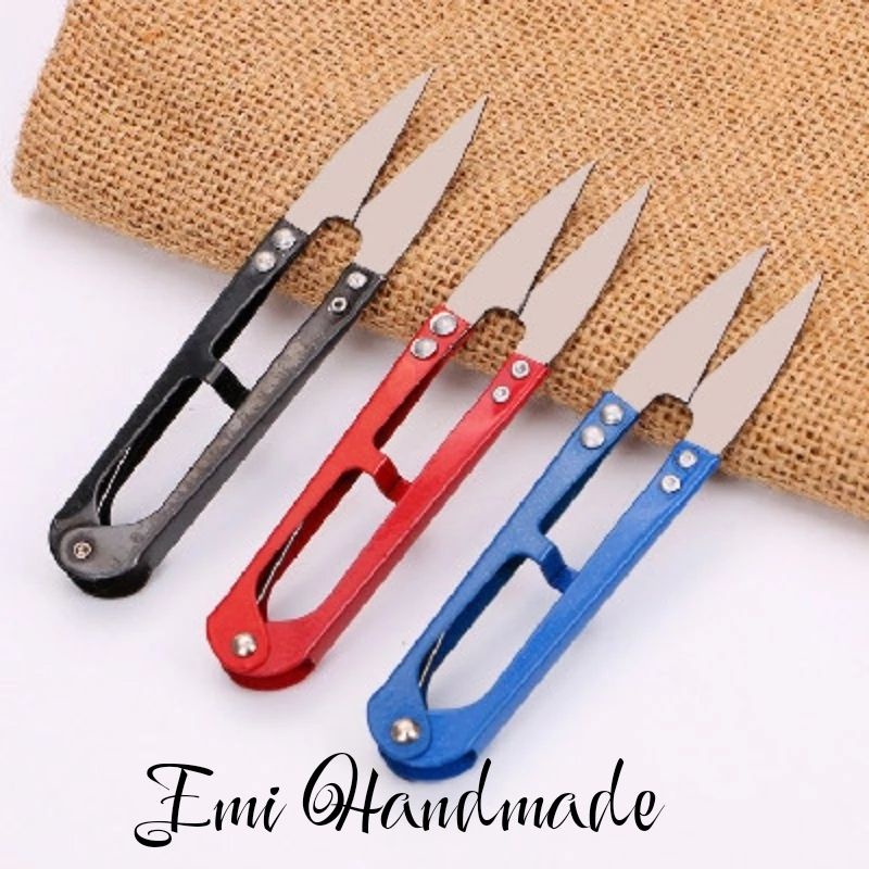 Kéo cắt chỉ