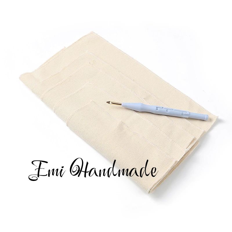 Vải mềm thêu len xù trong Thêu nổi - Punch Needle-Thêu sai chỉ cần tháo chỉ gạt lại các sợi vải là có thể thêu nhiều lần