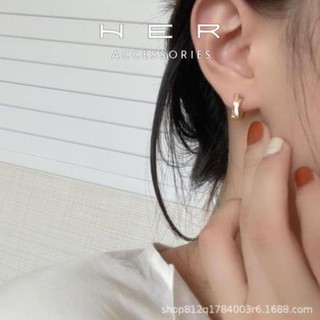 Khuyên tai nữ chuôi bạc 925 kiểu dáng hình tròn mạ vàng 18K Her Accessories phụ kiện nữ nhẹ nhàng - BT110
