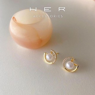 Khuyên tai nữ kiểu dáng chữ C đính đá zircon phối ngọc trai nhân tạo Her Accessories phụ kiện đẹp - BT108