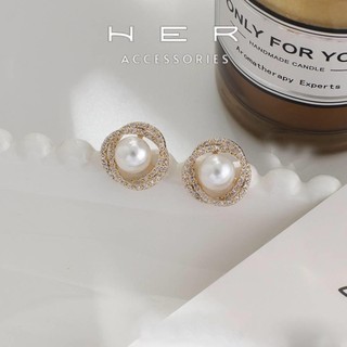 Khuyên tai titan nữ vòng xoắn đính ngọc trai nhân tạo Her Accessories phụ kiện nữ sang trọng- BT38