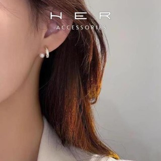 Khuyên tai titan nữ dáng chữ C phối ngọc trai nhân tạo Her Accessories phụ kiện nữ thanh lịch - BT33