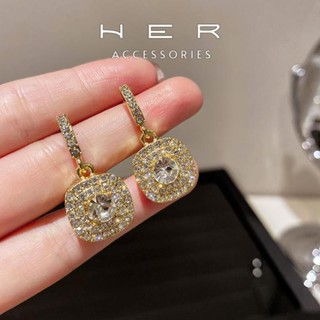 Bông tai nữ chuôi bạc 925 Her Accessories mạ vàng 18K đính đá pha lê hình vuông phụ kiện nữ sang trọng - BT29