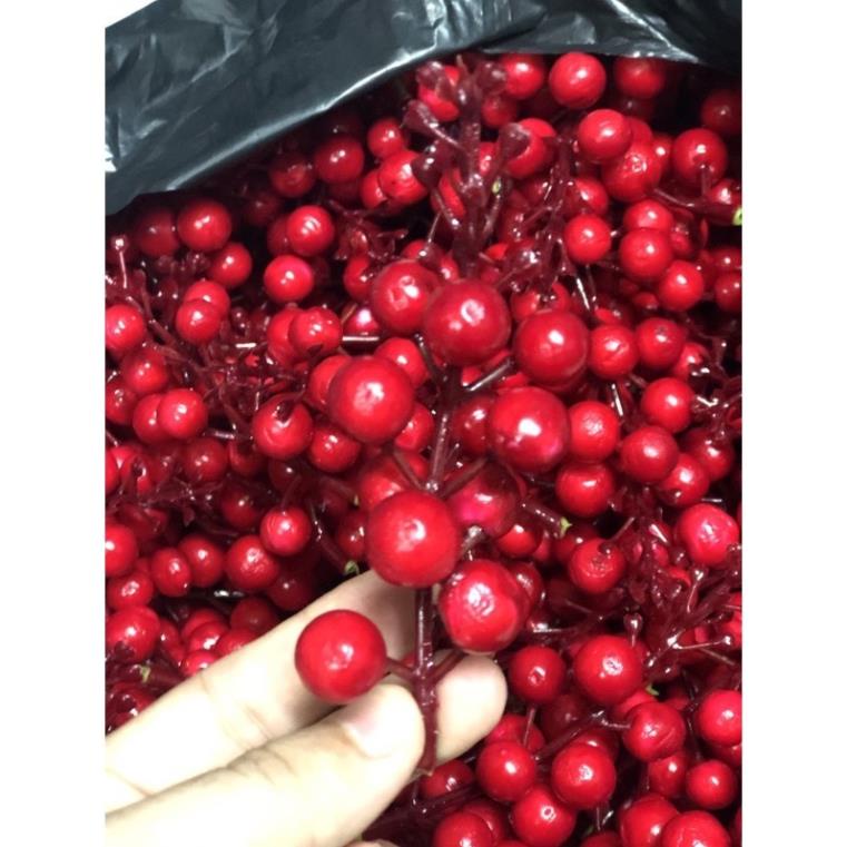 3 Cành quả cherry (sơ ri) đào đông xốp trang trí oản tài lộc,giỏ quà bó hoa, vòng nguyệt quế