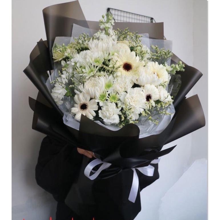 Tập 20 tờ giấy MIKA TRƠN ,bóng mờ gói hoa sang choảnh......