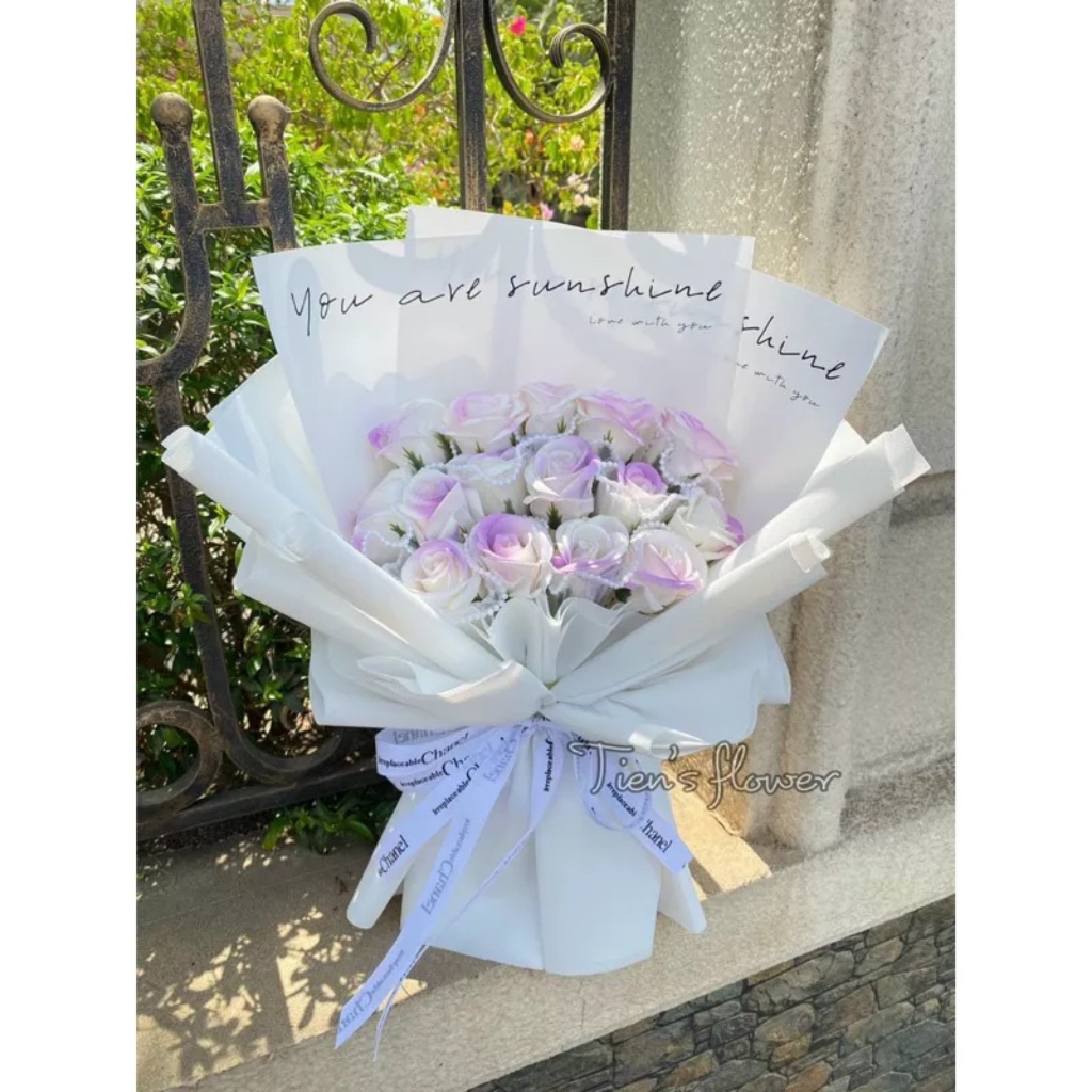 Tập 20 giấy gói hoa chữ LOVE studio khổ 30*40cm
