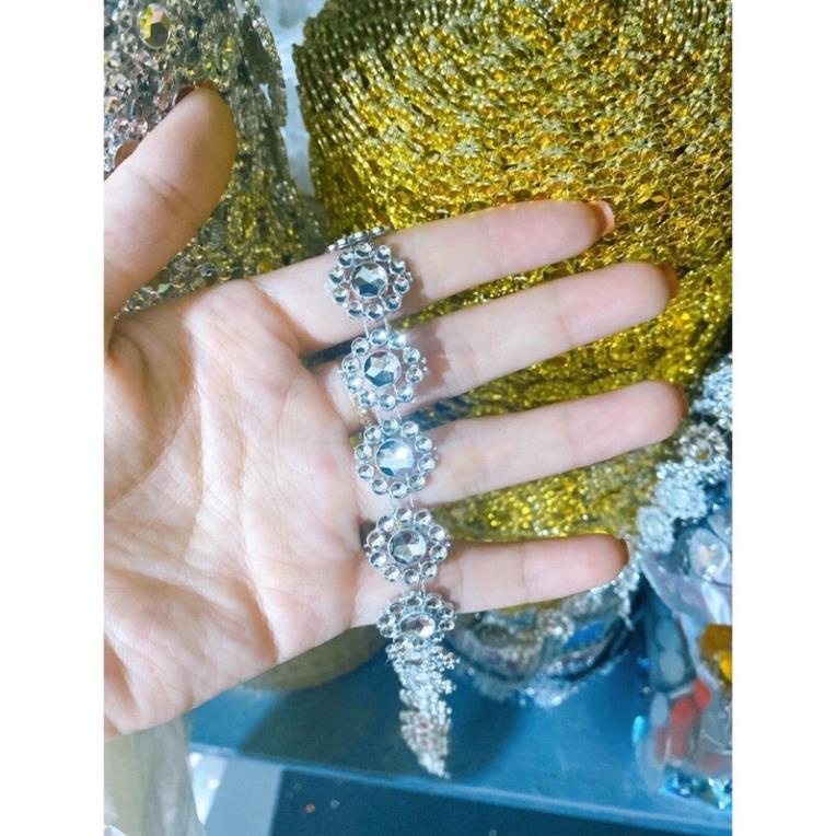 Lẻ 1m 1 hàng dây đá hoa thị (đá hoa mai) cuộn kim sa trang trí oản tài lộc, oản thờ, làm đồ handmade siêu đẹp ạ