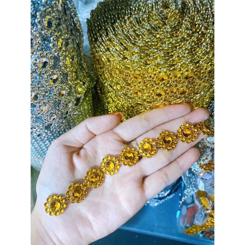 Lẻ 1m 1 hàng dây đá hoa thị (đá hoa mai) cuộn kim sa trang trí oản tài lộc, oản thờ, làm đồ handmade siêu đẹp ạ