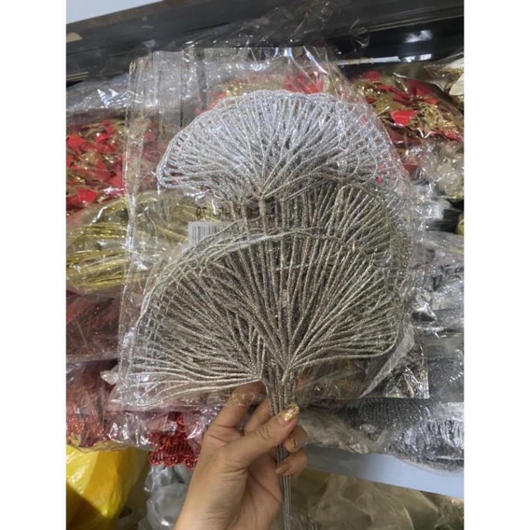 Cành lá sen (rẻ quạt 3 lá) nhũ, kim tuyến trang trí oản tài lộc trang trí tết