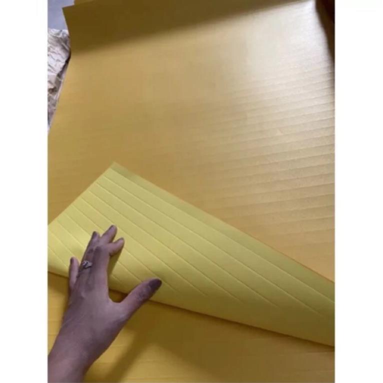 Giấy gấp quạt đỏ nhung trang trí, khổ 55x80cm, có nếp gấp sẵn hàng đẹp sẵn kho