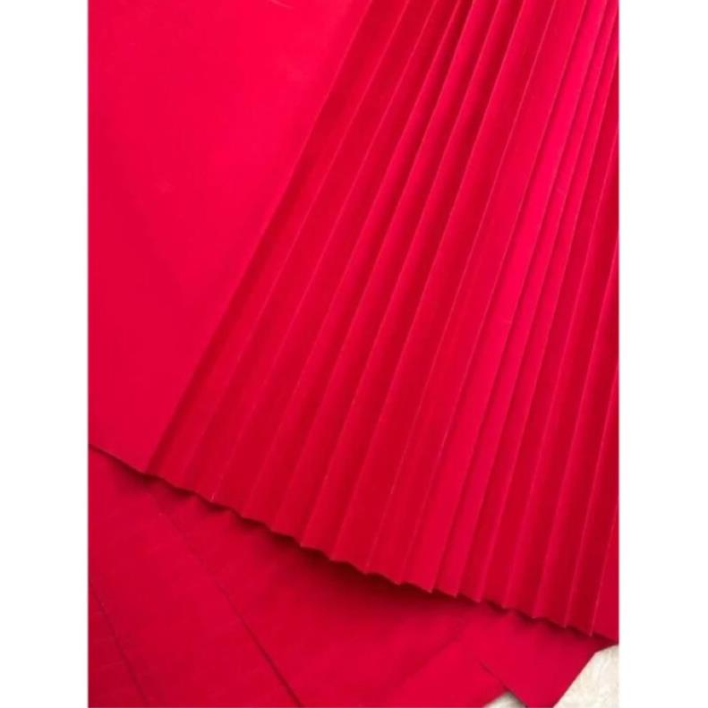 Giấy gấp quạt đỏ nhung trang trí, khổ 55x80cm, có nếp gấp sẵn hàng đẹp sẵn kho