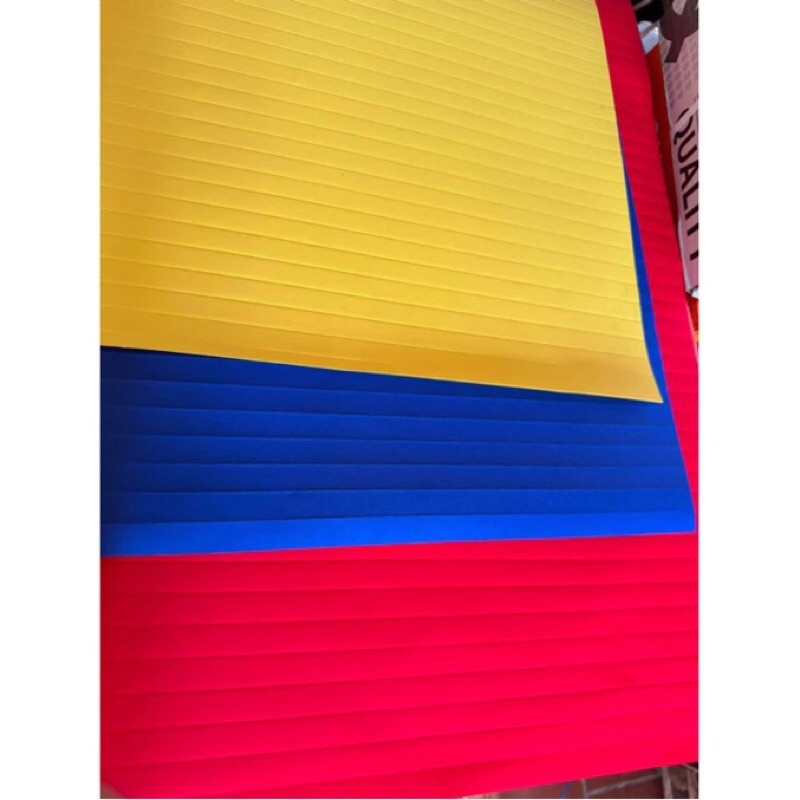 Giấy gấp quạt đỏ nhung trang trí, khổ 55x80cm, có nếp gấp sẵn hàng đẹp sẵn kho