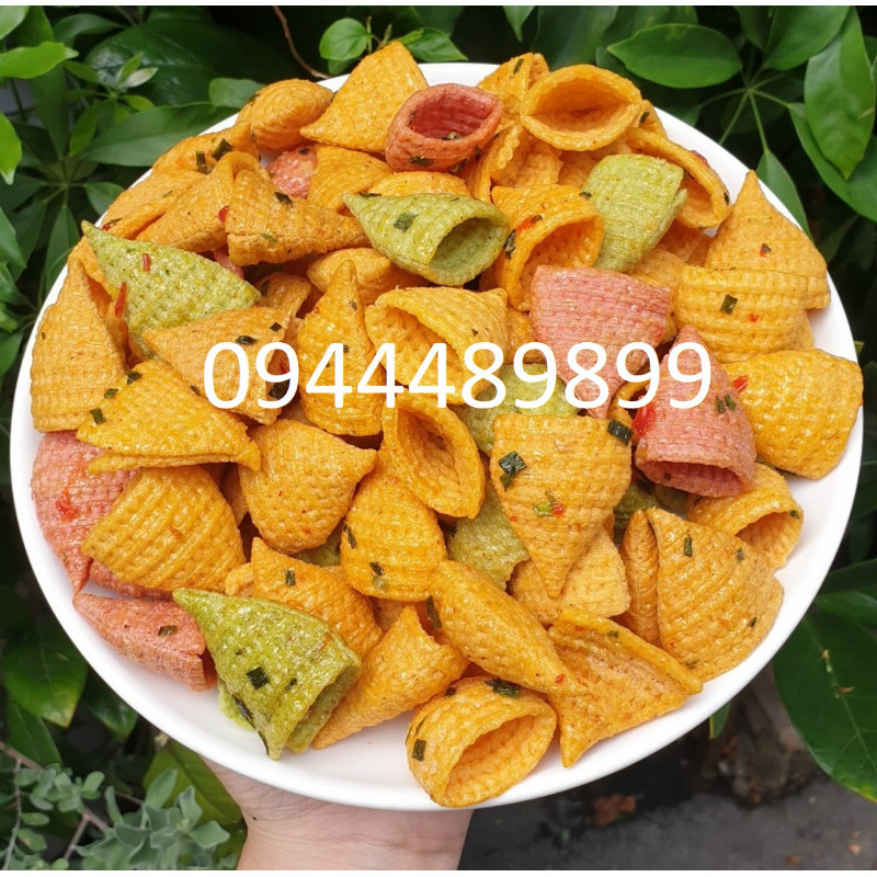 Túi 250g Bánh nón đủ màu (snack nón lưới) - snack tam giác QN | Shopee ...