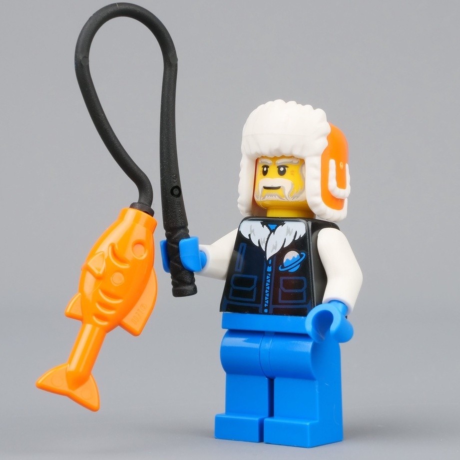 Nhân Vật LEGO Minifigures Ông Lão Đội Mũ Lông Ushanka & Con Cá Vàng ...