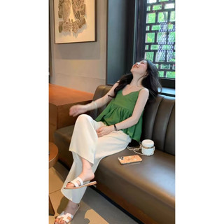 Áo hai dây đi biển màu xanh lá dáng babydoll dây có chốt điều chỉnh phong cách Hàn Quốc phù hợp đi chơi