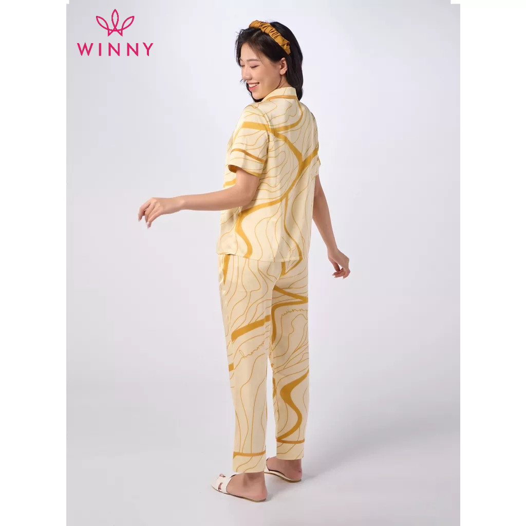 Ảnh Bộ Mặc Nhà Nữ WINNY Đồ Ngủ Kiểu Pijama Cộc Tay Quần Dài Chất Lụa Satin Mềm Mại 1MNSA23116D 4