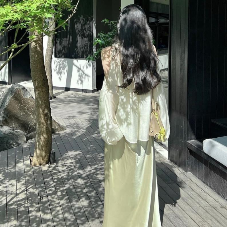 Set áo tơ ánh rớt vai xoè + chân váy lụa dài xanh đậu