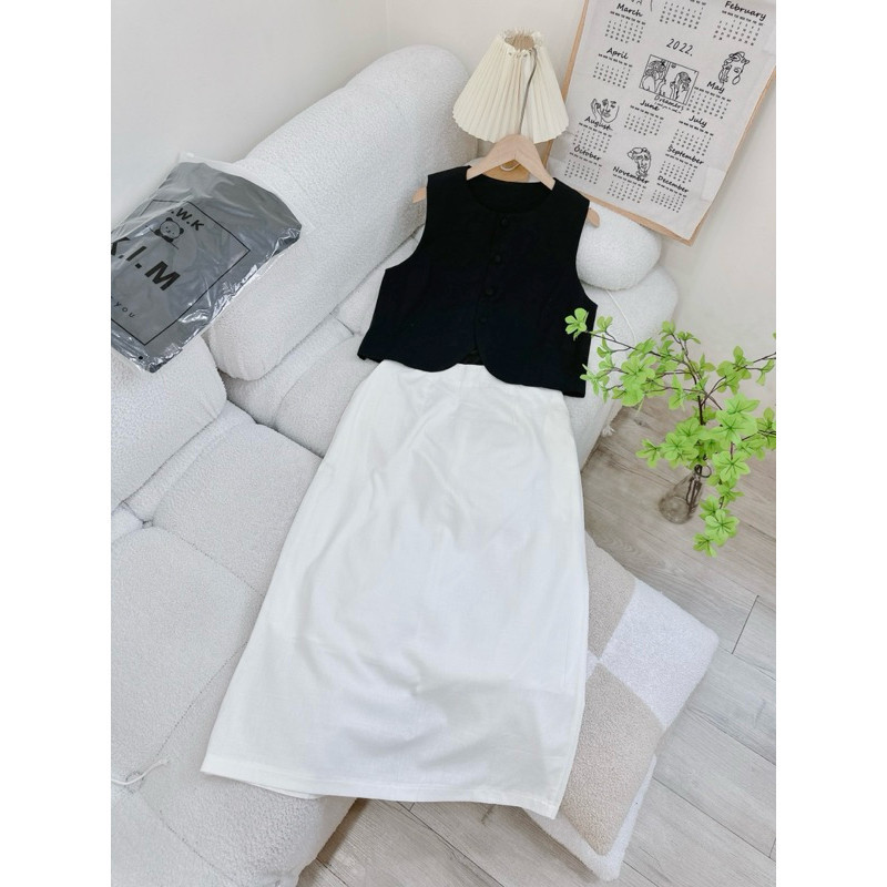 Set linen áo sát nách cổ tròn gài nút dáng croptop form rộng + chân váy trắng dài