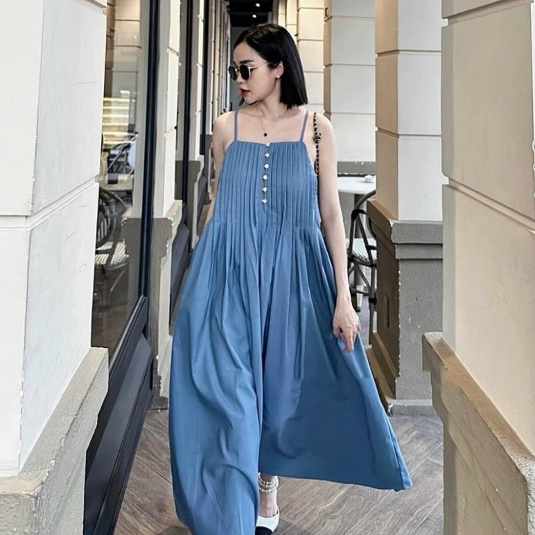 Đầm hai dây linen xếp li ngực nút gỗ dáng dài xoè có túi