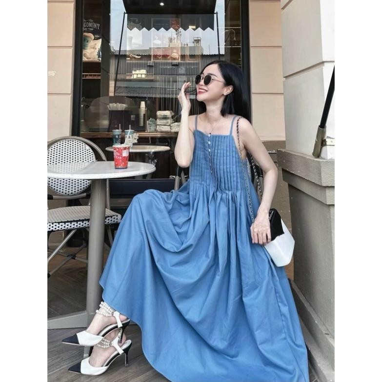 Đầm hai dây linen xếp li ngực nút gỗ dáng dài xoè có túi