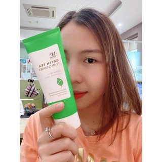 Sữa rửa mặt Trà Xanh WSKIN GREEN TEA FOAM CLEANSER