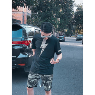 Bộ Quần Áo Mùa Hè Nam Hoạ Tiết Ông Già Siêu Chất - Bộ Cộc Hè Nam Nữ Thêu Logo Vạt Áo Cao Cấp hot boy phố 2026.