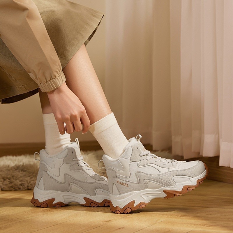 Ảnh Giày Leo Núi Siêu Nhẹ Chống Trượt Chống Thấm Nước Dành Cho Nữ 2