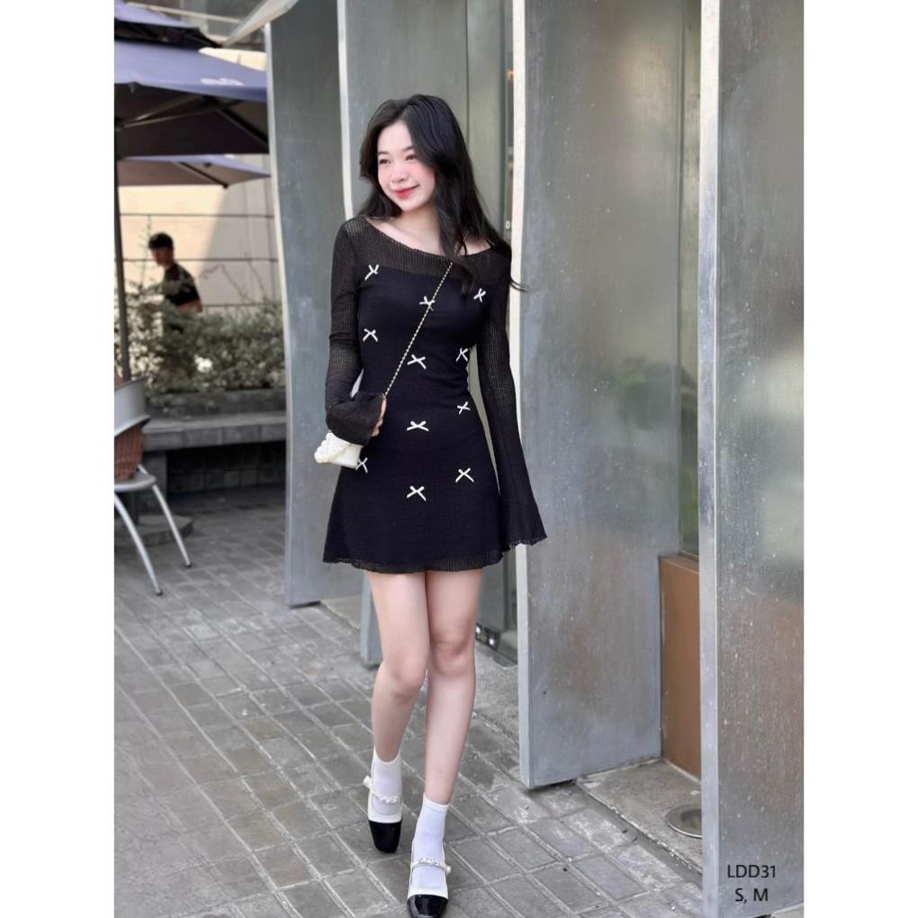 Krysie Dress - Đầm Mini Độn Vai Tay Dài Cổ V Đính Nút Nổi Dáng Xòe