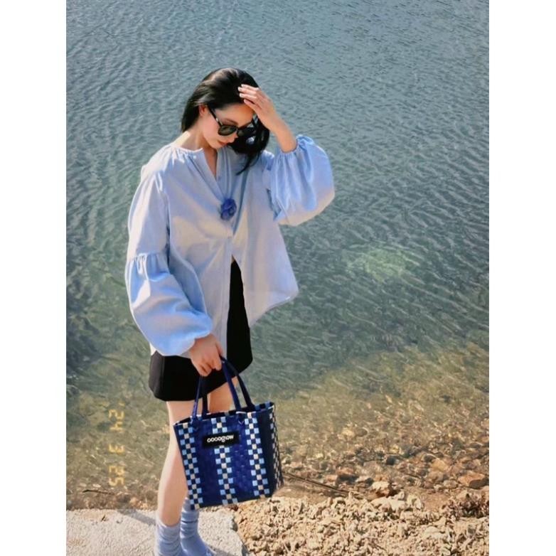 SET SƠ MI XANH KÈM CHOKER HOA + CHÂN VÁY ĐEN