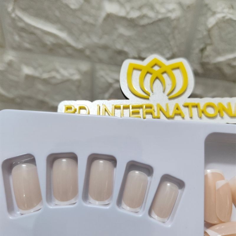 Set 24 móng tay giả, có keo xinh xắn (mẫu 16)