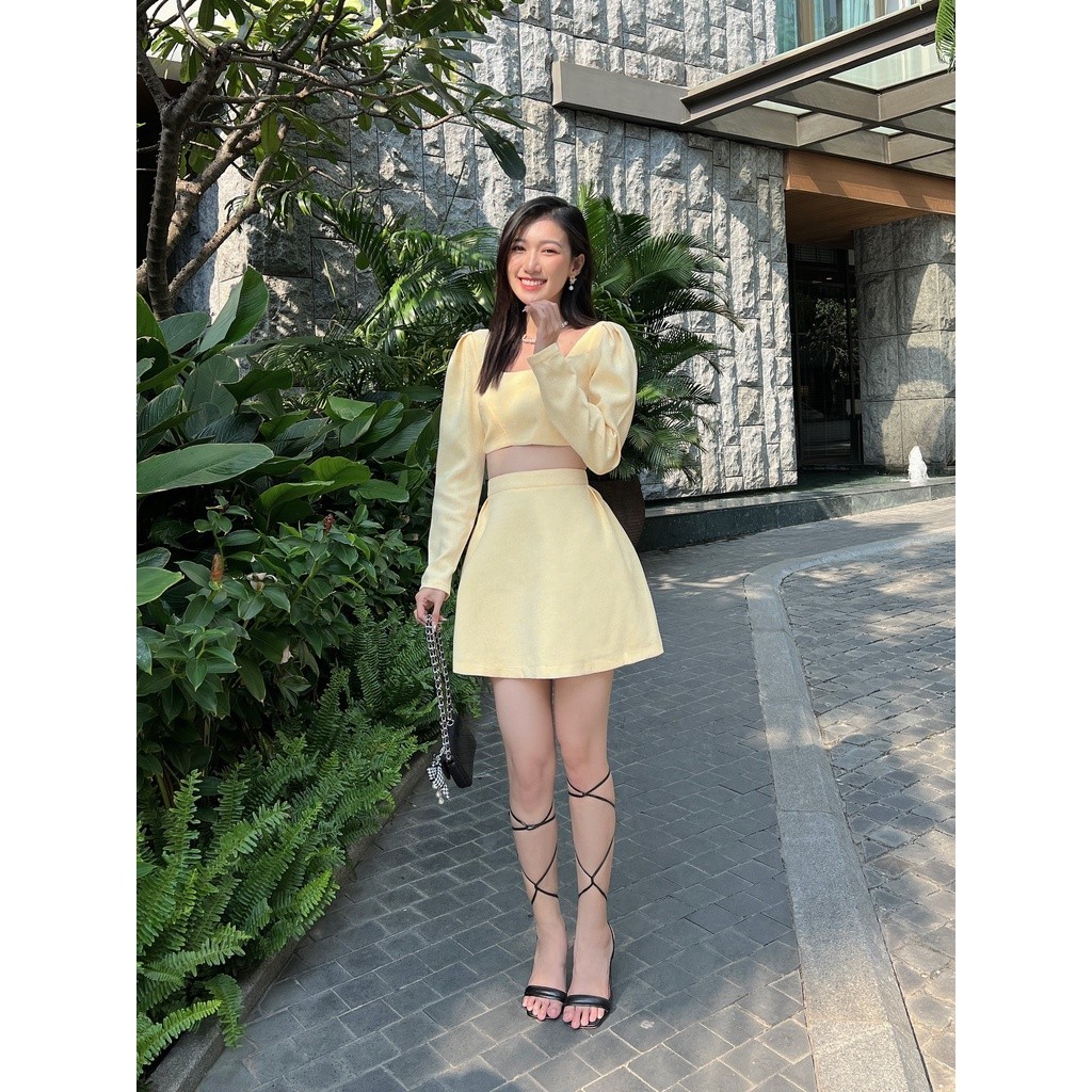 Ảnh COCO SIN - Set Áo Croptop Tay Phồng + Chân Váy Vàng 4