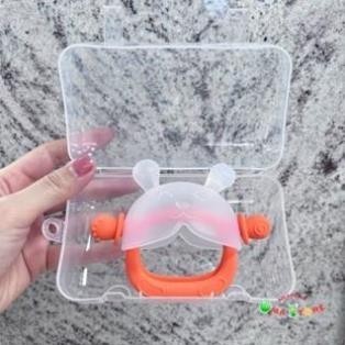 Gặm Nướu Cho Bé Hình Gấu, Gặm Nướu Cầm Tay Silicon Siêu Mềm Không Chứa BPA An Toàn Cho Bé (Có hộp đựng kèm) umastorevn