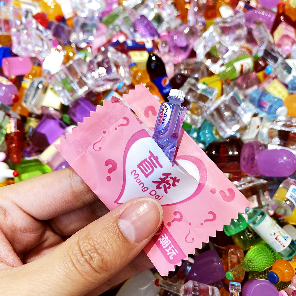 🎁 COMBO 3–10 TÚI MÙ HOẠT HÌNH – CHARM PHÁT SÁNG – ĐỒ ĂN DỄ THƯƠNG 🎀