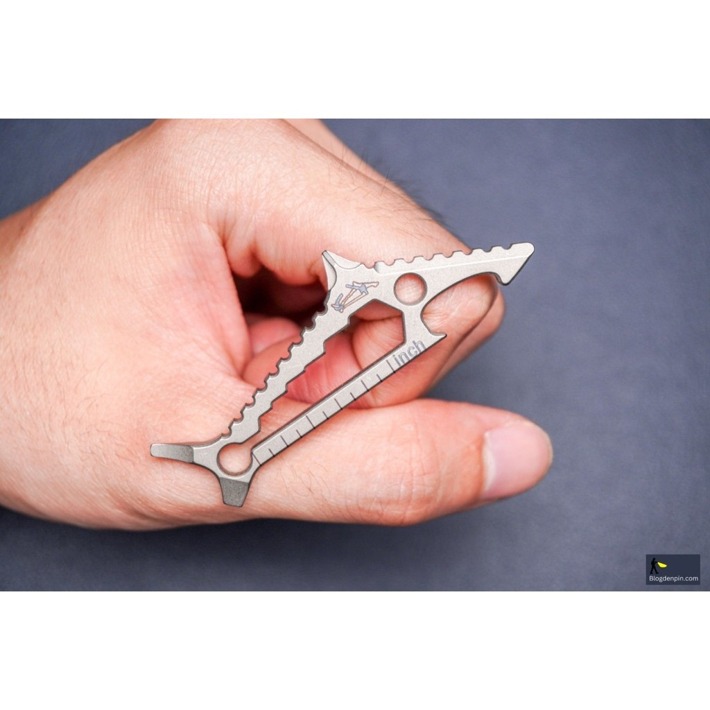 Móc khóa đa năng Titanium Tacray hình con cá (JS1601)