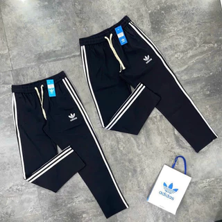 Quần Jogger Nỉ Dài Nam Das Vải Nỉ Umi Thêu Logo Cỏ Ba Lá Phối 3 Sọc Trắng Dọc Viền Dành Cho Anh Em Boy Phố Đi Chơi 2024
