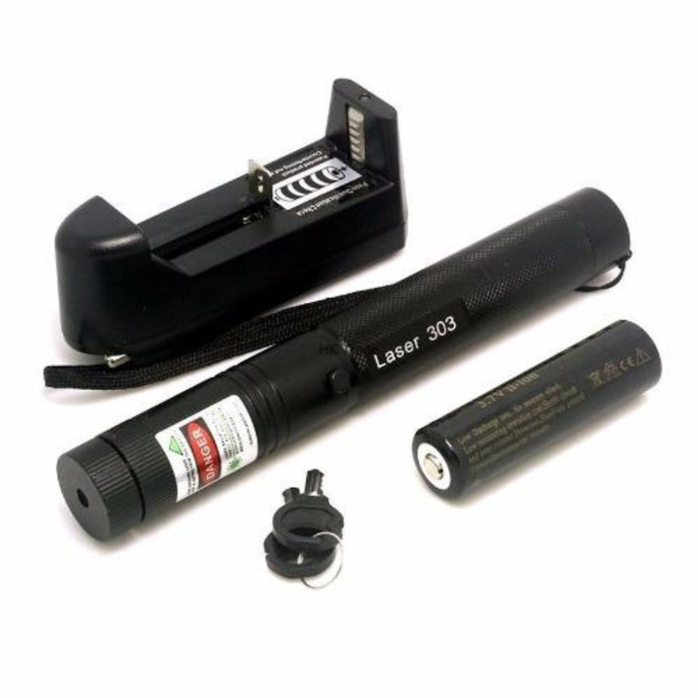 Đèn pin laser 303 siêu sáng gồm pin, sạc và khóa - Đèn lazer 303 tia Xanh lá