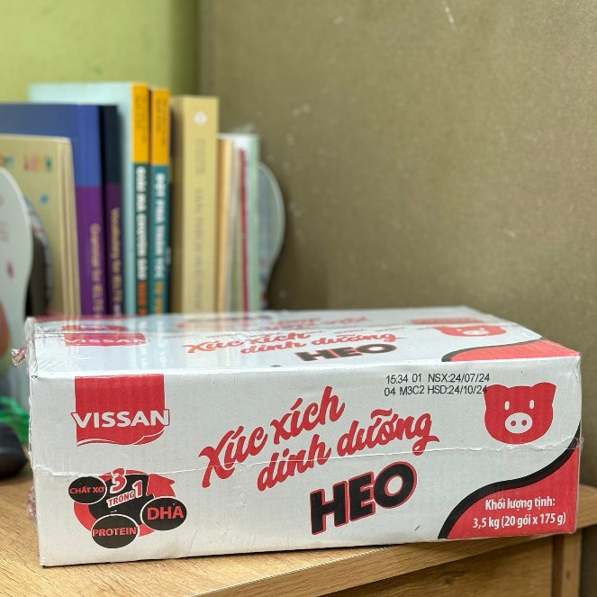 Xúc xích heo dinh dưỡng Vissan thùng 3.5kg (20 gói x 175g)