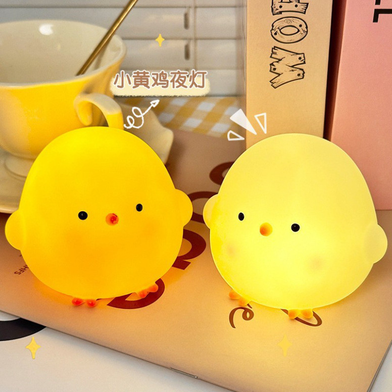Mua 10 tặng 1 Đèn Ngủ Gà Vàng Nhỏ Chiếu Sáng, Đồ Trang Trí Hoạt Hình Dễ Thương, Sáng Tạo Phòng Ngủ Dùng Pin Cúc Áo