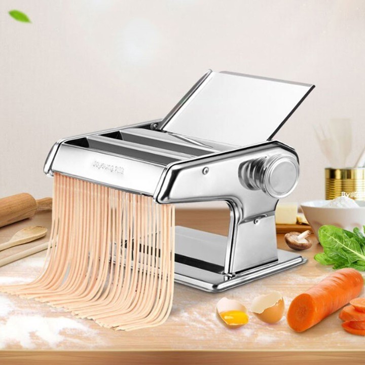 Máy cán mì 2 lưỡi dao chất liệu dày dặn chắc chắn