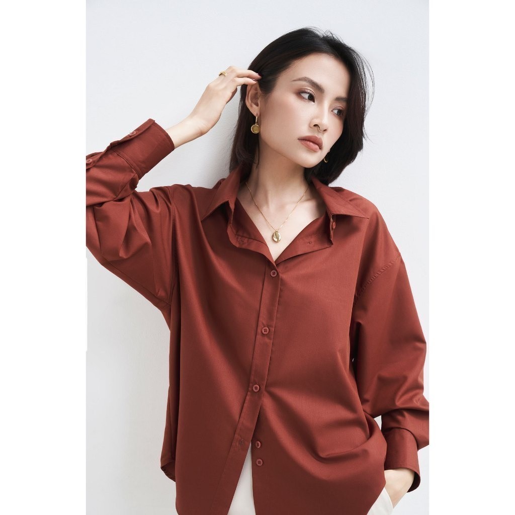 Ảnh Áo sơ mi nữ GILLEE dáng oversized, sơ mi trơn tay dài vải kate Mỹ màu đỏ gạch sang trọng quý phái FAS291 4
