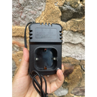 Đế sạc pin 4 cell 16.8V DRAMA cho máy khoan pin