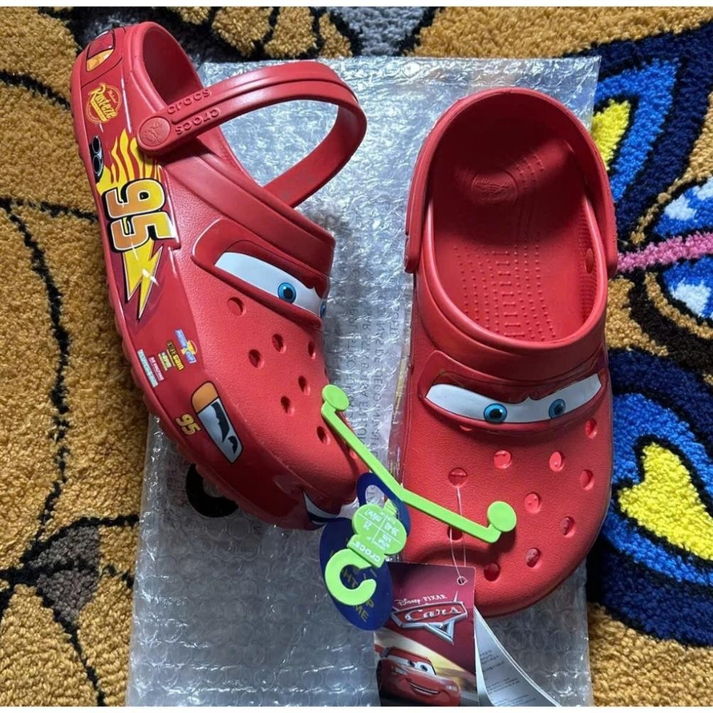 Dép sục crocs mcqueen ô tô đỏ phong cách thời trang mang đi du lịch cao ...
