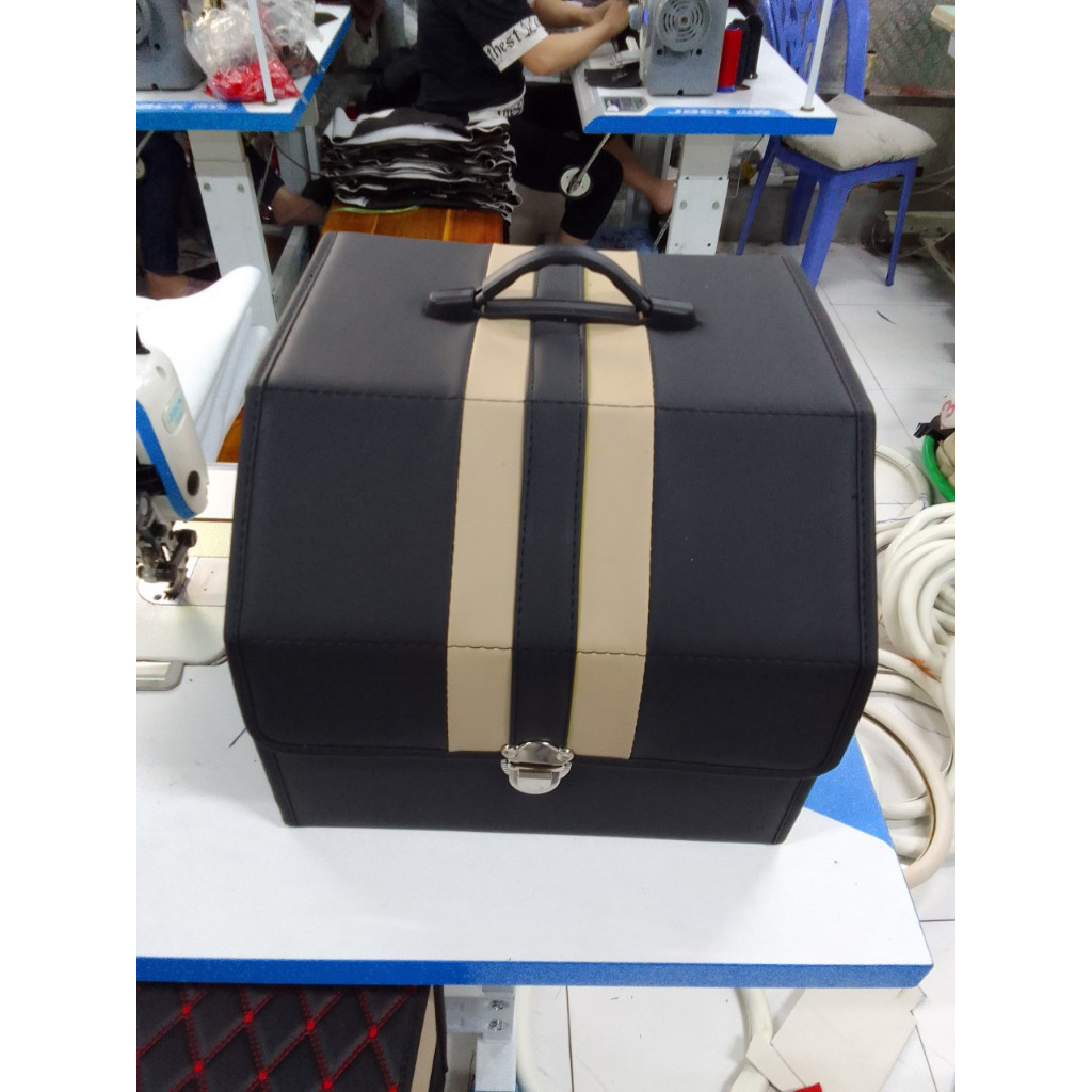 Thùng Hộp Đựng Đồ Da Cất Cốp Ô Tô Xe Hơi Gấp Gọn Sang Trọng