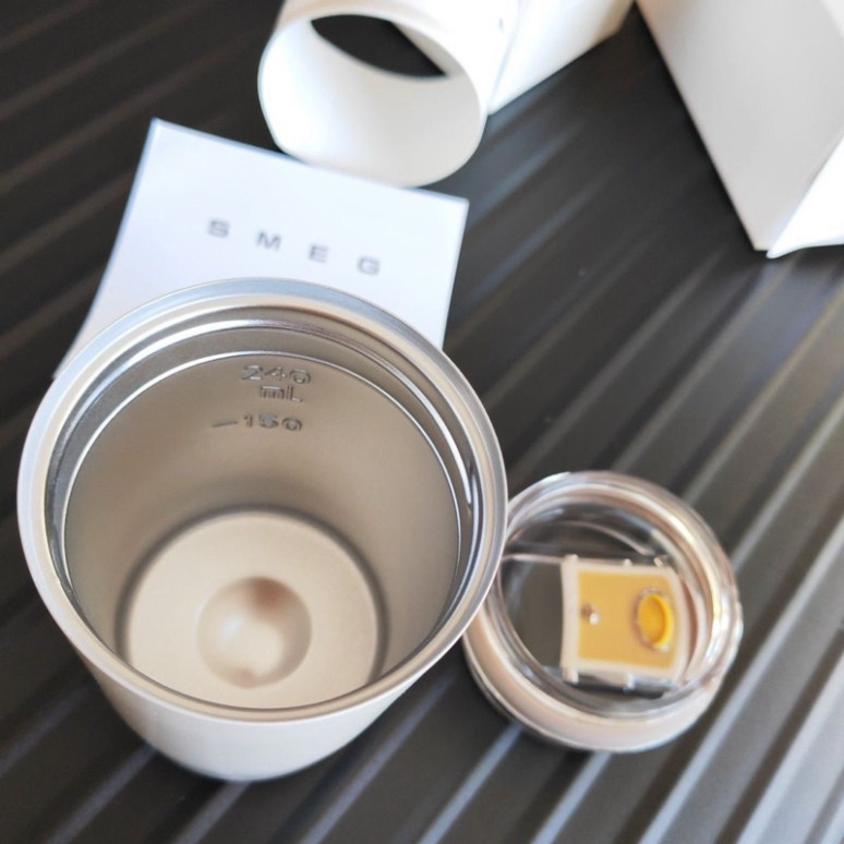 -Bình giữ nhiệt cao cấp SMEG chất liệu inox 304 bằng thép k gỉ_màu be sang chảnh quý phái