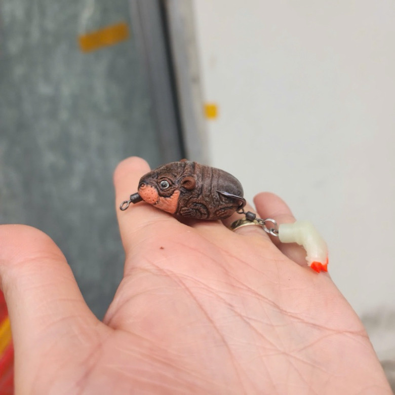Nhái hơi Hunter Hà Mã lưỡi BKK dài 4cm nặng 7g gjah999