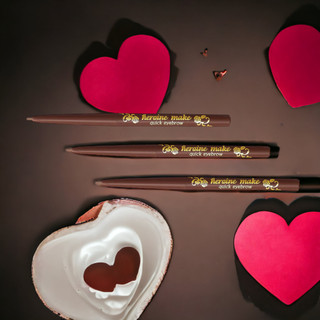 Bút Chì Sáp Kẻ Lông Mày Chống Lem Trôi Lõi Siêu Mịn Kissme Quick Eyeliner (Nâu Sáng)
