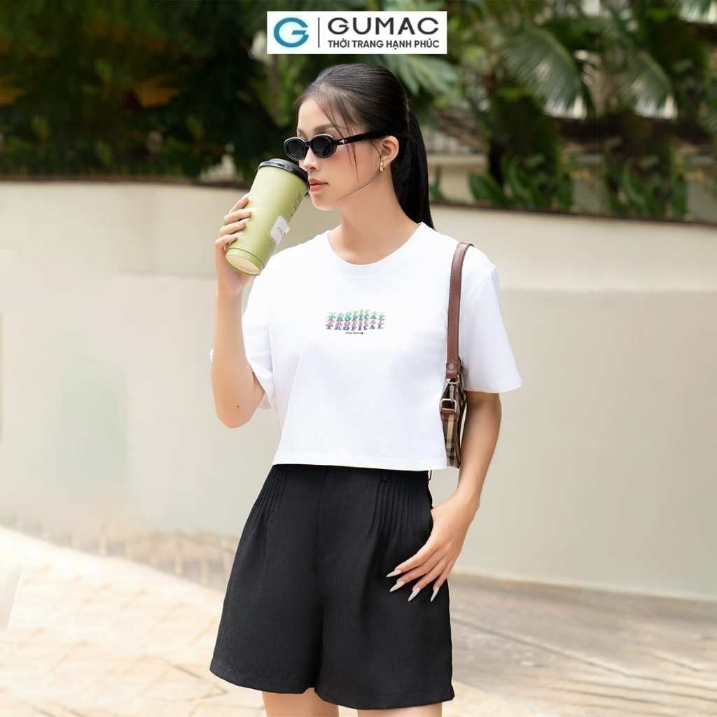 Quần short nữ GUMAC 2 lớp chiết ly gân nhỏ màu be - đen vải mềm mát có túi  SHE07030