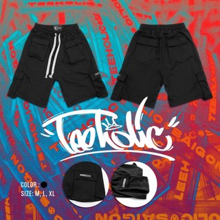 Quần Short Túi Hộp Unisex TEEHOLIC Màu Đen