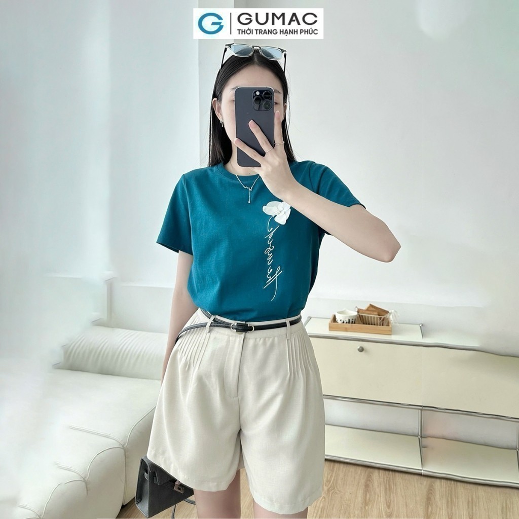 Quần short nữ GUMAC 2 lớp chiết ly gân nhỏ màu be - đen vải mềm mát có túi  SHE07030