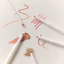 Chì kẻ viền môi mịn lì, kèm cọ tán Hàn Quốc Romand Lip Mate Pencil - Be OVEEER Shade - 0.5g